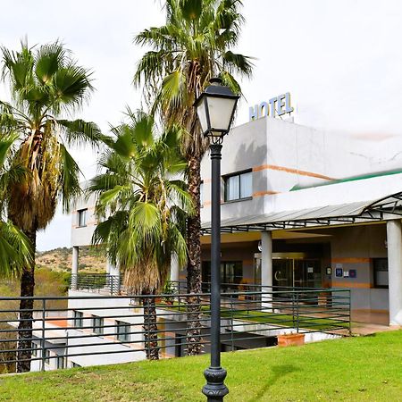 Hospedium Hotel Dona Mafalda De Castilla ปลาเซนเซีย ภายนอก รูปภาพ