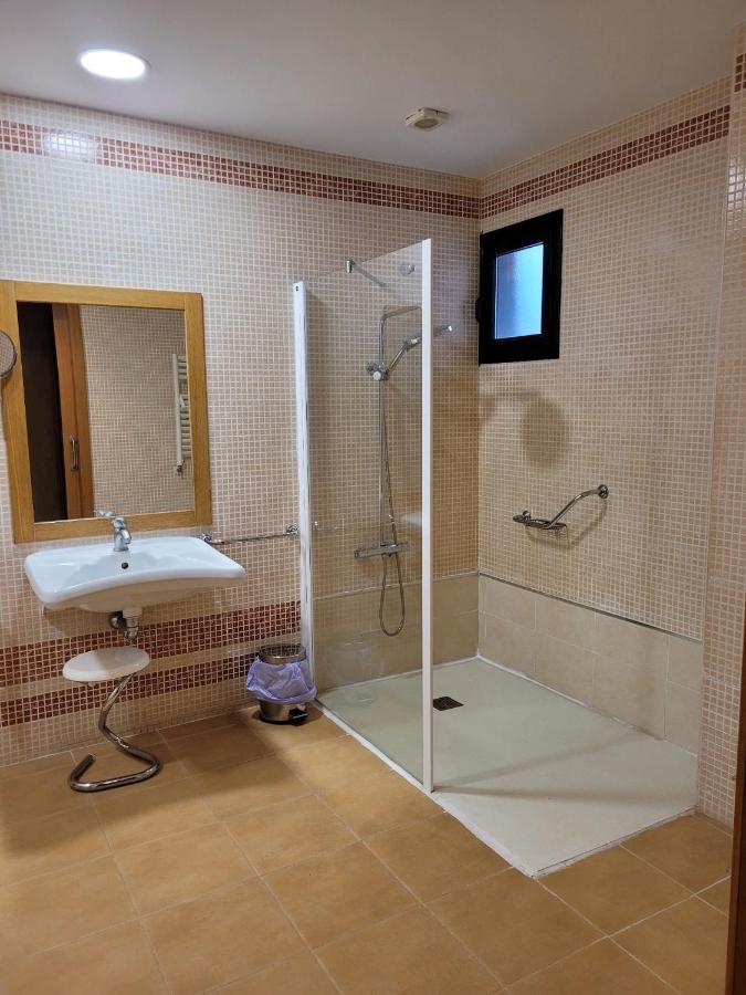 Hospedium Hotel Dona Mafalda De Castilla ปลาเซนเซีย ภายนอก รูปภาพ